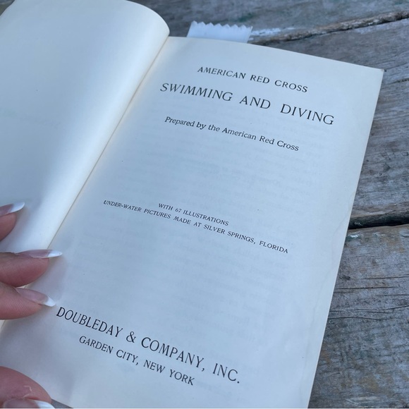 Vintage Red Cross Swimming & Diving Life Saving Water Safety books - Picture 7 of 9